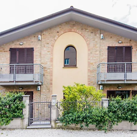 Tranquil In With Garden Cupramontana