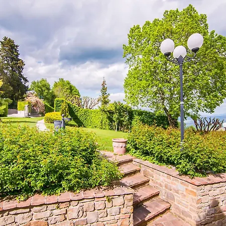Tranquil In With Garden